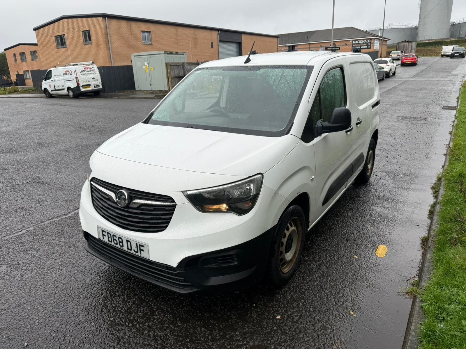 Vauxhall Combo 1.6L 2300 Edition S/S Diesel Manual Euro 6 (101 bhp) 0dr Manual 2025