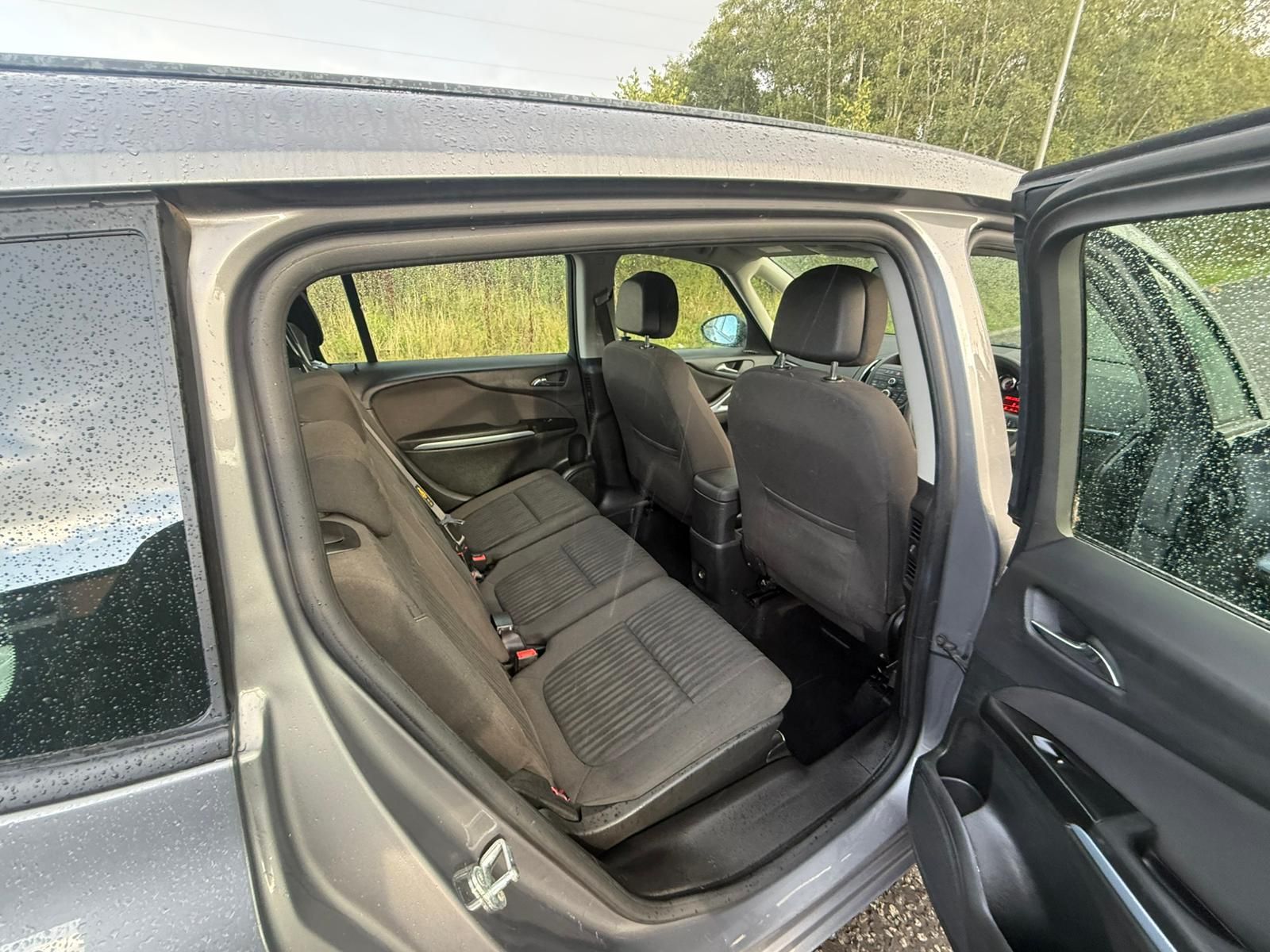 Vauxhall Zafira Tourer 1.4L Exclusive T MPV 5dr Petrol Manual Euro 6 (138 bhp) 5dr Manual 2026