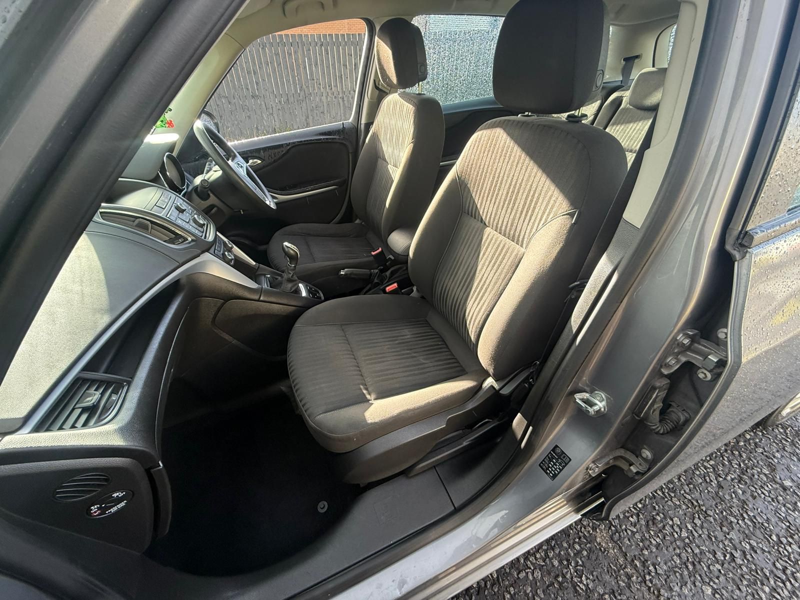 Vauxhall Zafira Tourer 1.4L Exclusive T MPV 5dr Petrol Manual Euro 6 (138 bhp) 5dr Manual 2026