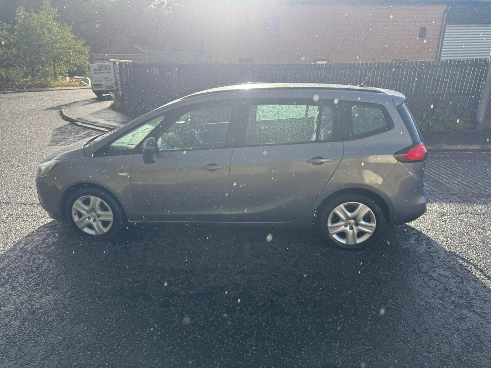 Vauxhall Zafira Tourer 1.4L Exclusive T MPV 5dr Petrol Manual Euro 6 (138 bhp) 5dr Manual 2026