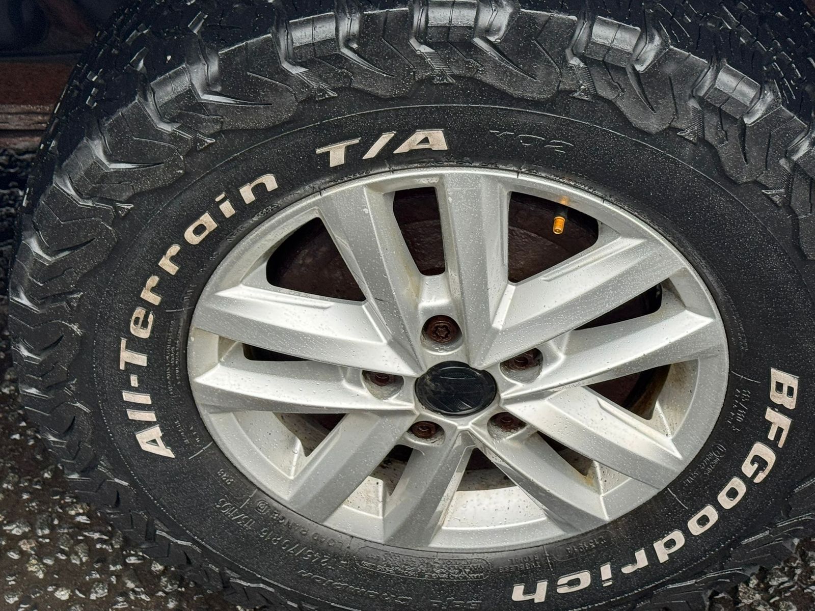 Volkswagen Amarok 2.0 TDI Startline Pickup Double Cab 4dr Diesel Manual 4Motion Selectable Euro 5 (140 ps) 4dr Manual 2026