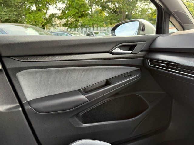 Volkswagen Golf 2.0L R TSi 4Motion Semi-Auto Hatchback 5dr Petrol Semi Automatic Euro 6 (315 bhp) 5dr Semi Automatic 2025