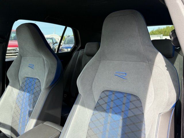 Volkswagen Golf 2.0L R TSi 4Motion Semi-Auto Hatchback 5dr Petrol Semi Automatic Euro 6 (315 bhp) 5dr Semi Automatic 2025