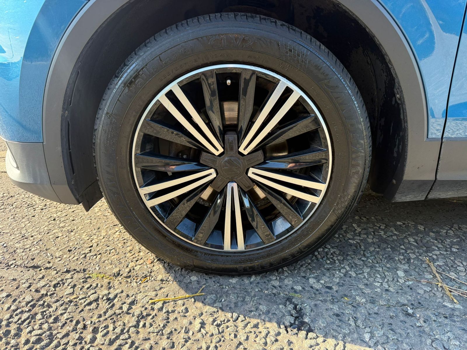 Volkswagen Tiguan 1.4L SE Nav TSi BlueMotion Technology SUV 5dr Petrol Manual Euro 6 (148 bhp) 5dr Manual 2025