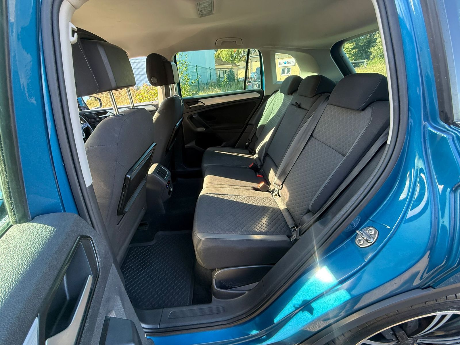 Volkswagen Tiguan 1.4L SE Nav TSi BlueMotion Technology SUV 5dr Petrol Manual Euro 6 (148 bhp) 5dr Manual 2025