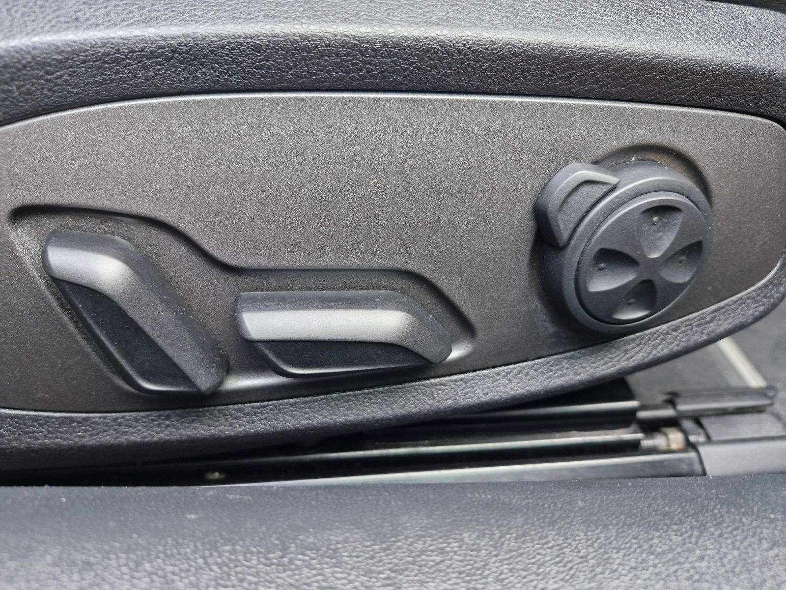 Audi TT 2.0L S Line TFSI Quattro Semi-Auto Coupe 3dr Petrol Semi Automatic Euro 6 (227 bhp) 3dr Semi Automatic 2025