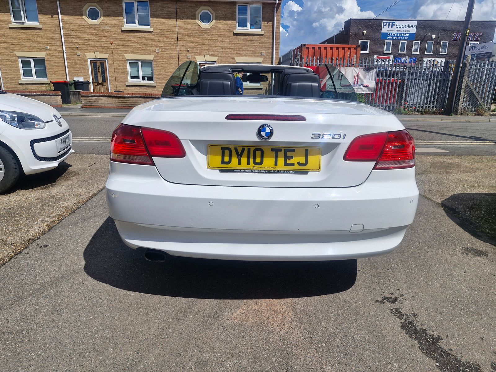 BMW 3 Series 2.0 320i SE Highline Convertible 2dr Petrol Steptronic Euro 5 (170 ps) 2dr Automatic 2026