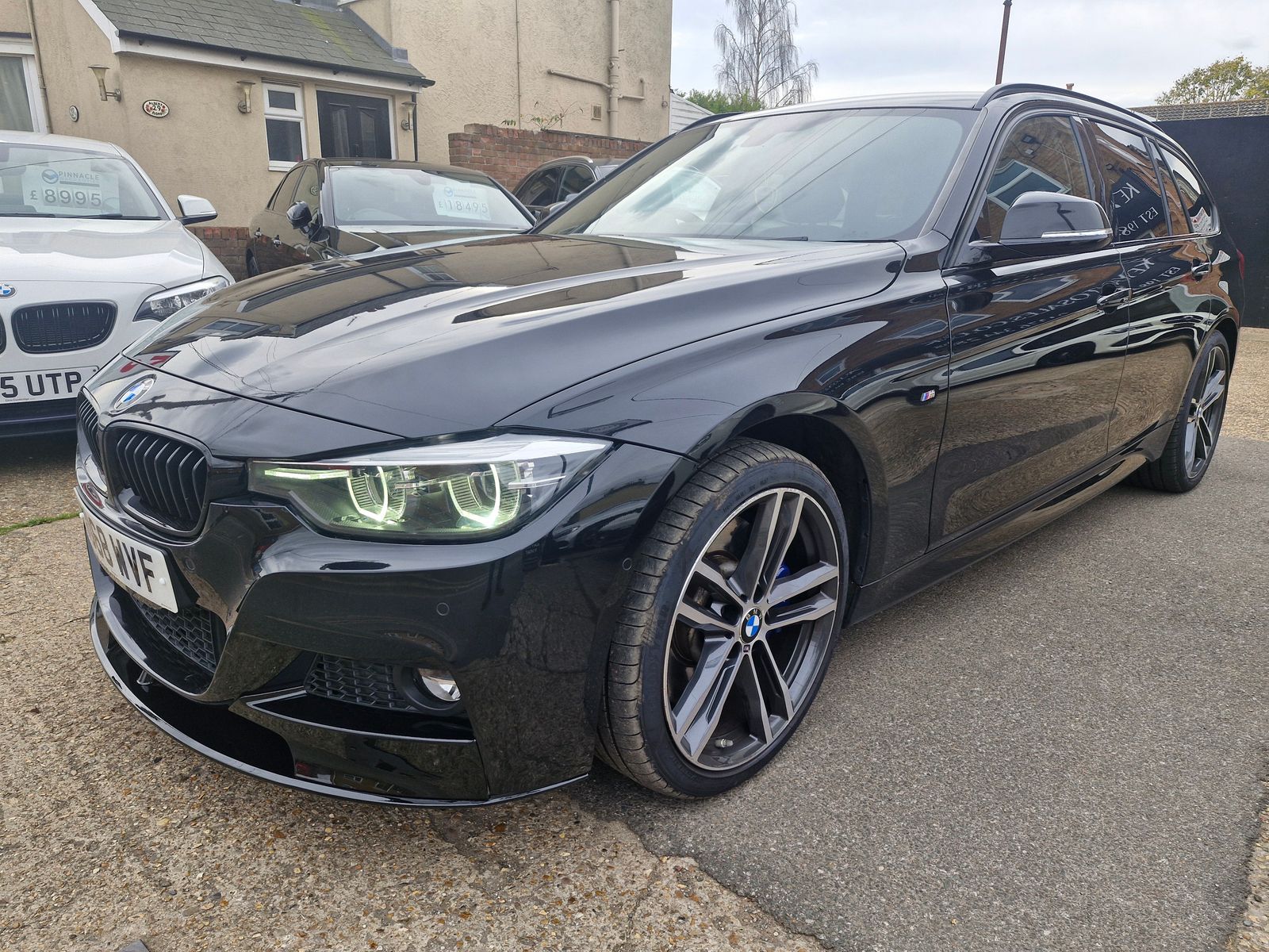BMW 3 Series 3.0 330d M Sport Shadow Edition Touring 5dr Diesel Auto xDrive Euro 6 (s/s) (258 ps) 5dr Automatic 2025