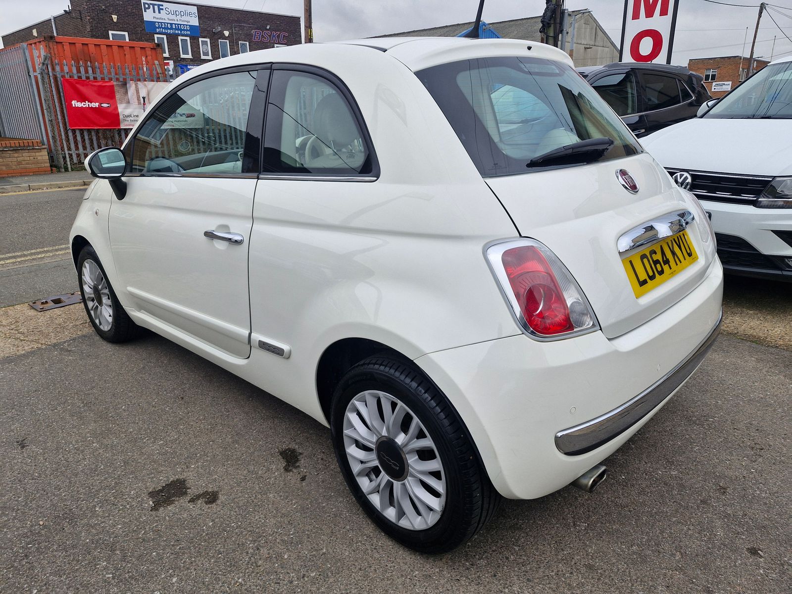 Fiat 500 1.2 Lounge Hatchback 3dr Petrol Dualogic Euro 6 (s/s) (69 bhp) 3dr Automatic 2025