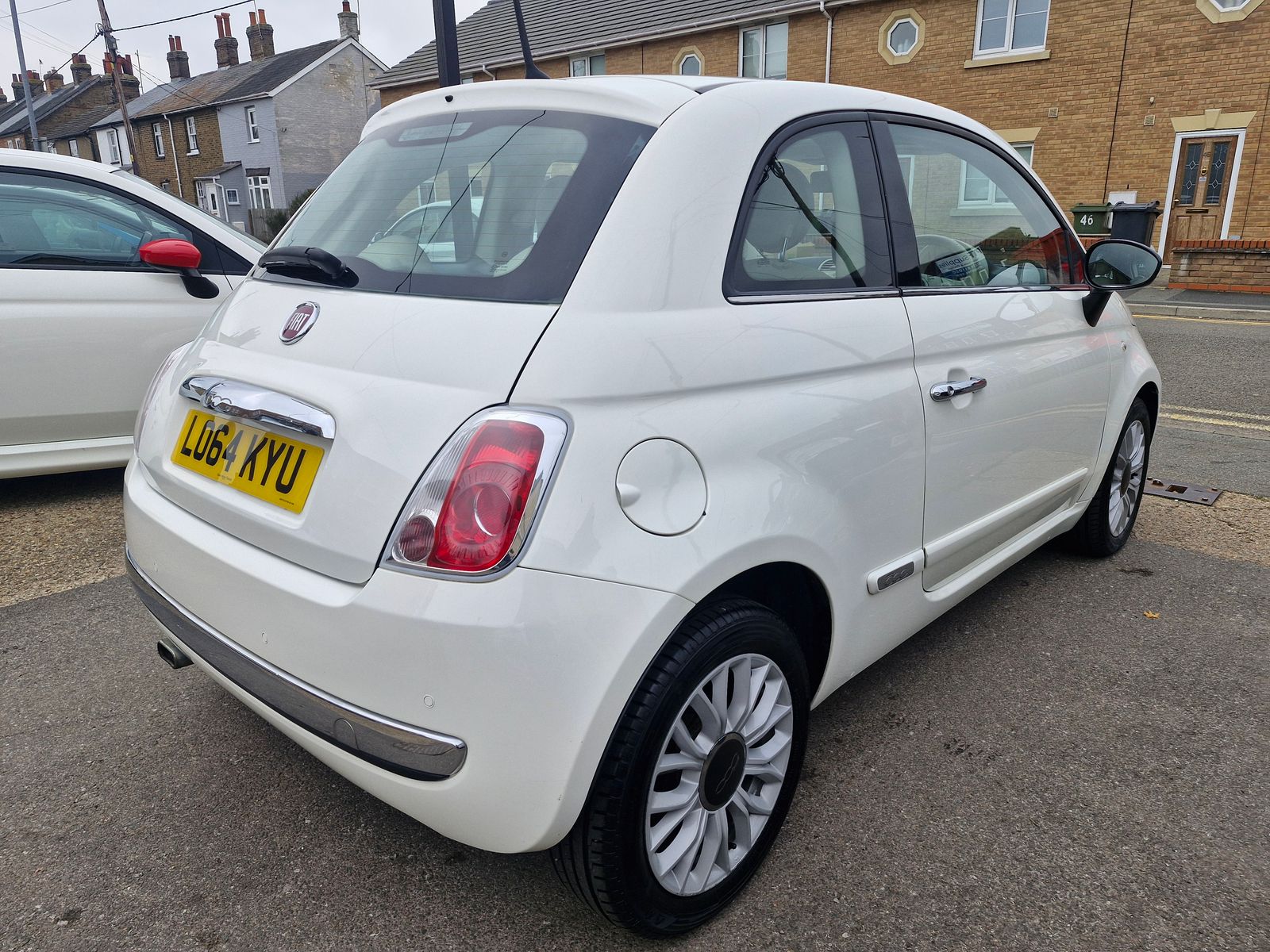 Fiat 500 1.2 Lounge Hatchback 3dr Petrol Dualogic Euro 6 (s/s) (69 bhp) 3dr Automatic 2025