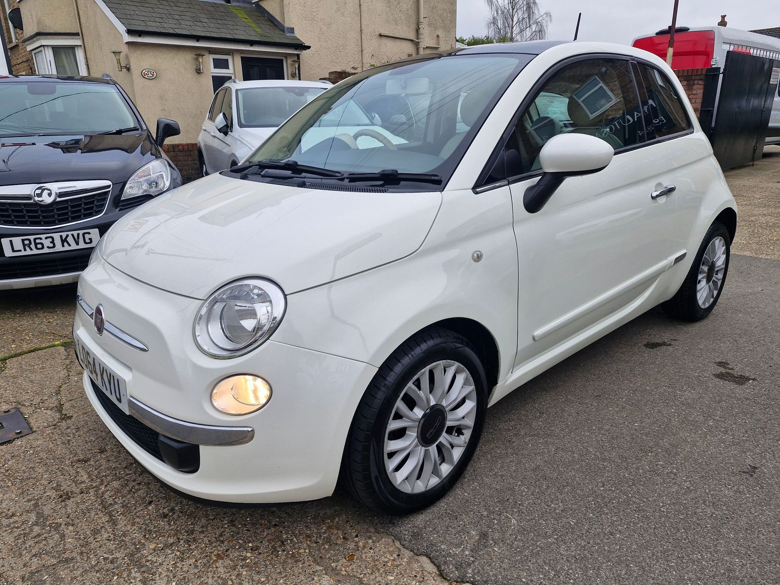 Fiat 500 1.2 Lounge Hatchback 3dr Petrol Dualogic Euro 6 (s/s) (69 bhp) 3dr Automatic 2025