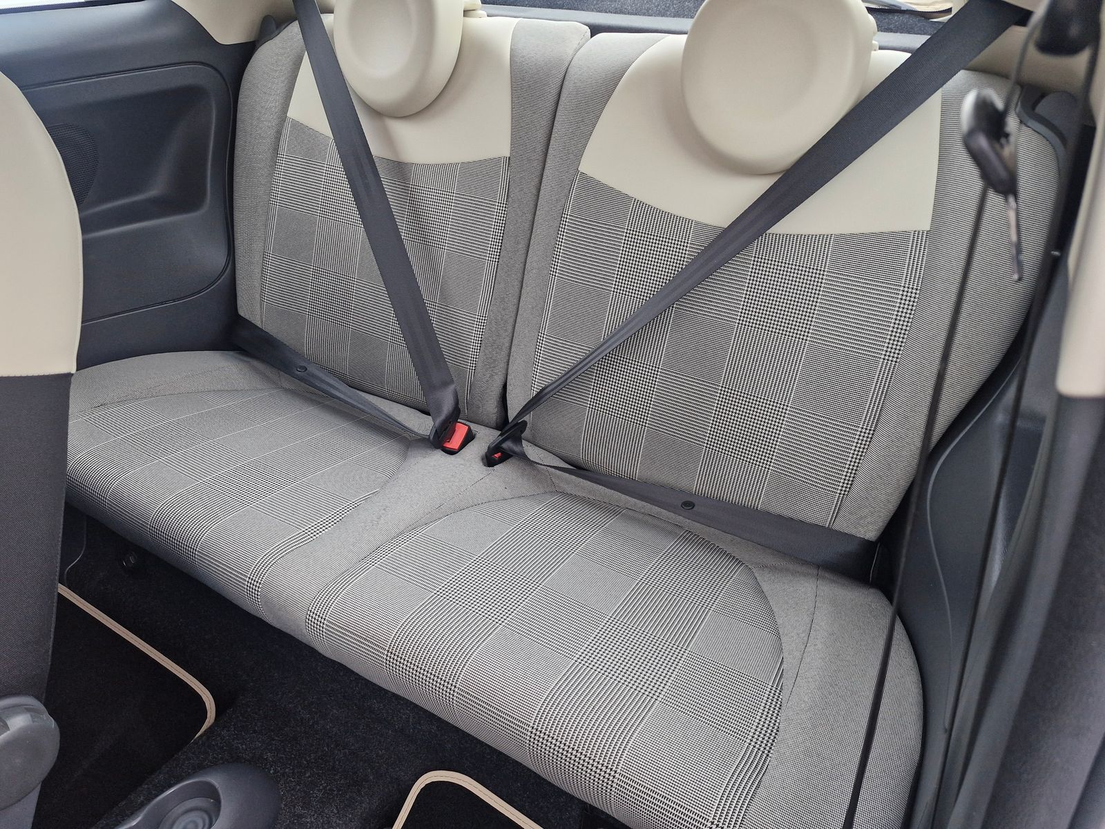 Fiat 500 1.2 Lounge Hatchback 3dr Petrol Dualogic Euro 6 (s/s) (69 bhp) 3dr Automatic 2025