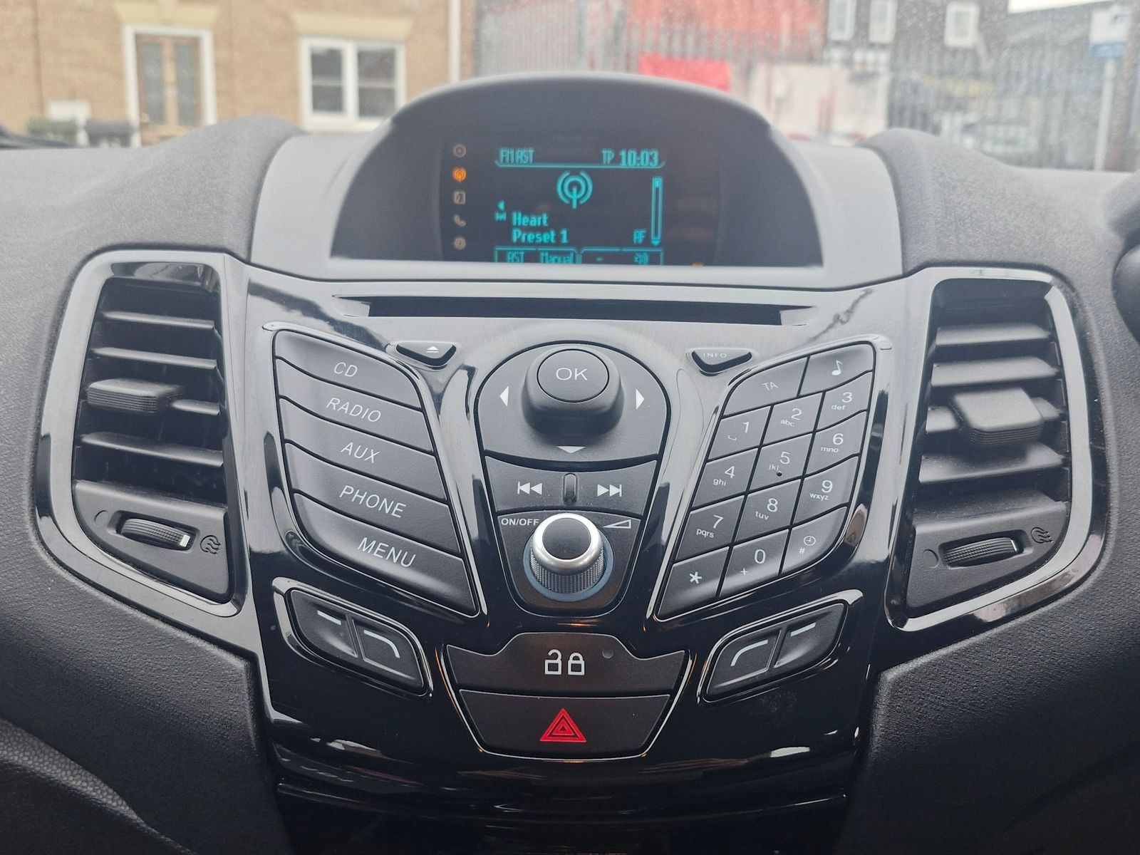 Ford Fiesta 1.0T EcoBoost Zetec Hatchback 5dr Petrol Manual Euro 5 (s/s) (100 ps) 5dr Manual 2026