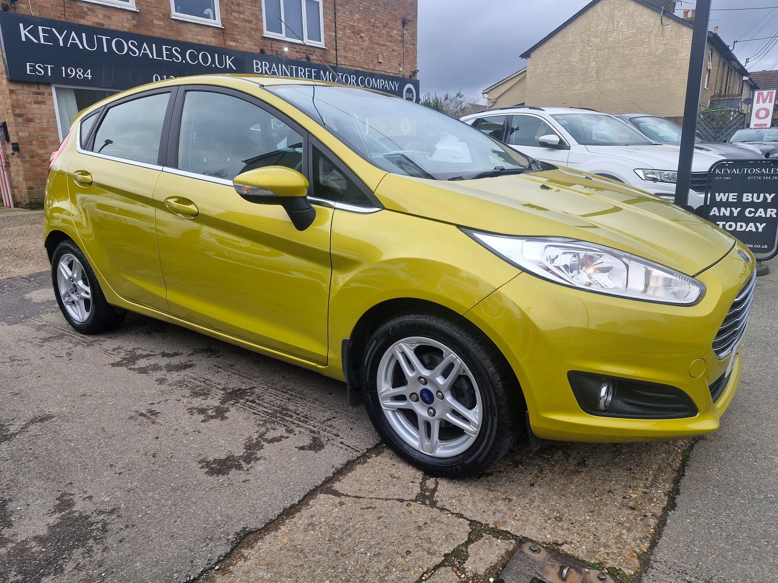 Ford Fiesta 1.0T EcoBoost Zetec Hatchback 5dr Petrol Manual Euro 5 (s/s) (100 ps) 5dr Manual 2026