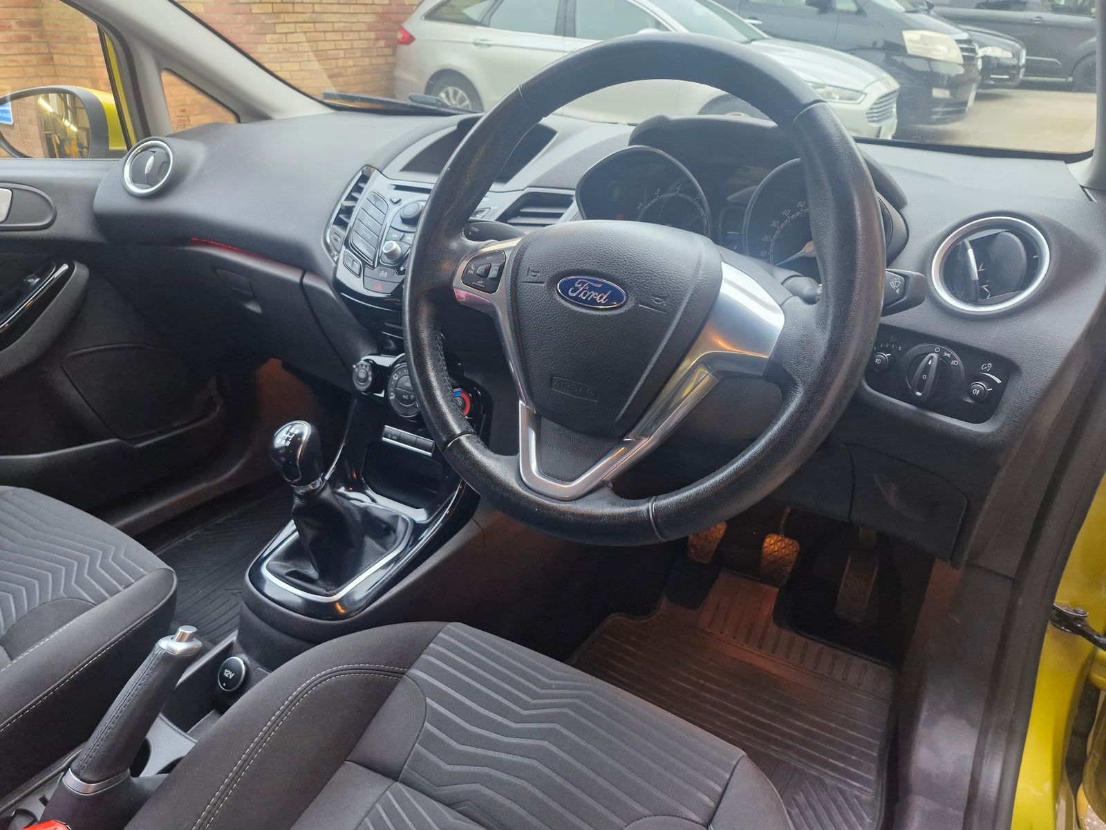 Ford Fiesta 1.0T EcoBoost Zetec Hatchback 5dr Petrol Manual Euro 5 (s/s) (100 ps) 5dr Manual 2026