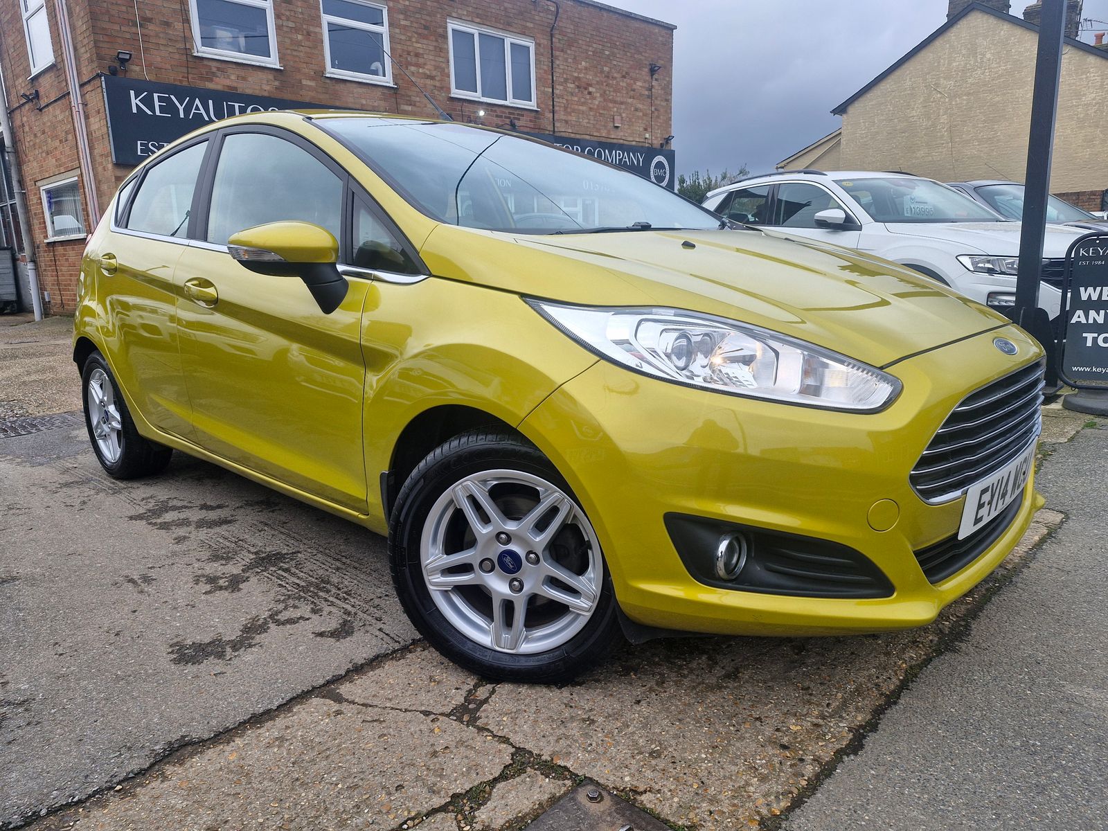 Ford Fiesta 1.0T EcoBoost Zetec Hatchback 5dr Petrol Manual Euro 5 (s/s) (100 ps) 5dr Manual 2026