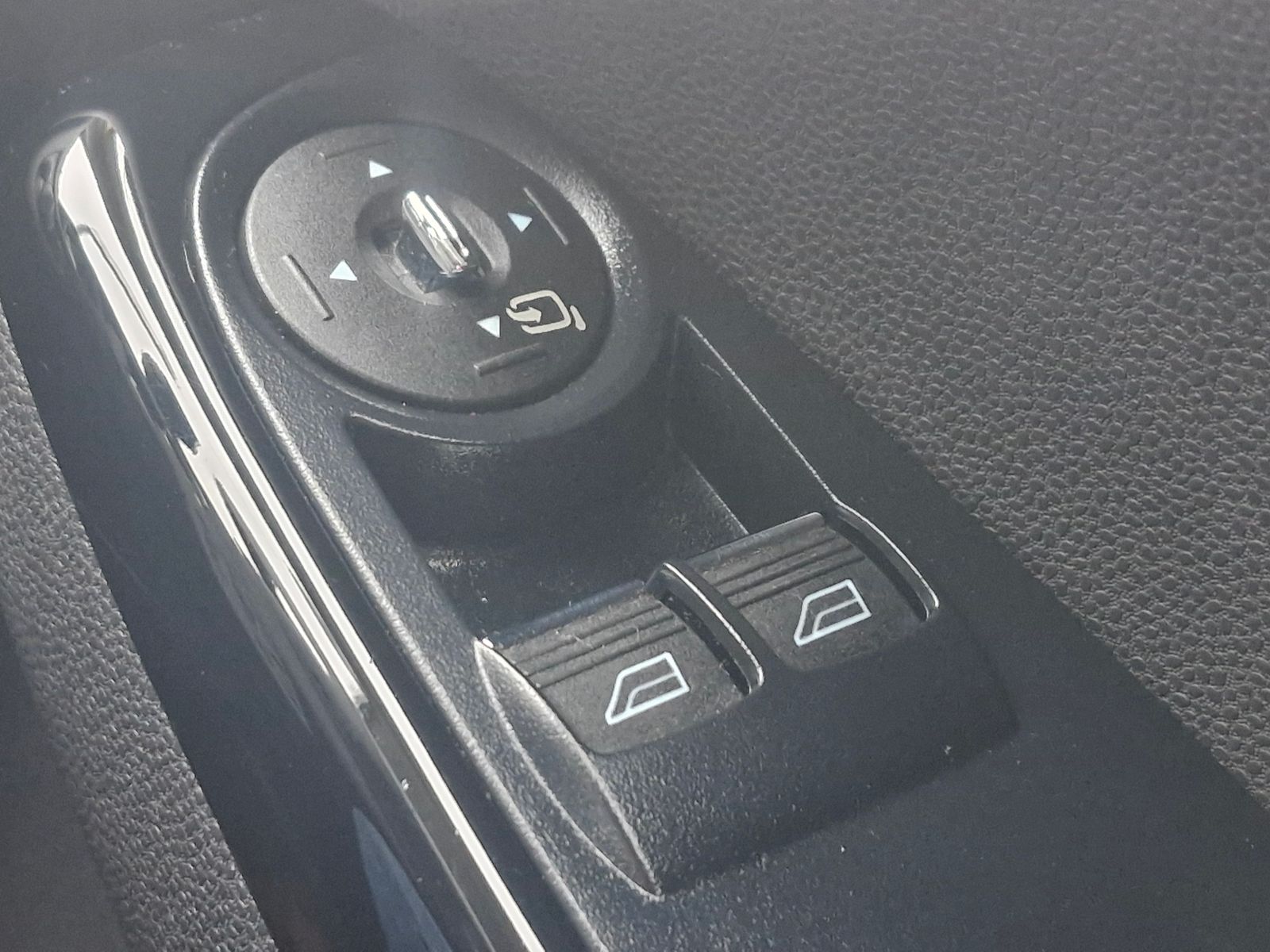 Ford Fiesta 1.0T EcoBoost Zetec Hatchback 5dr Petrol Manual Euro 5 (s/s) (100 ps) 5dr Manual 2026