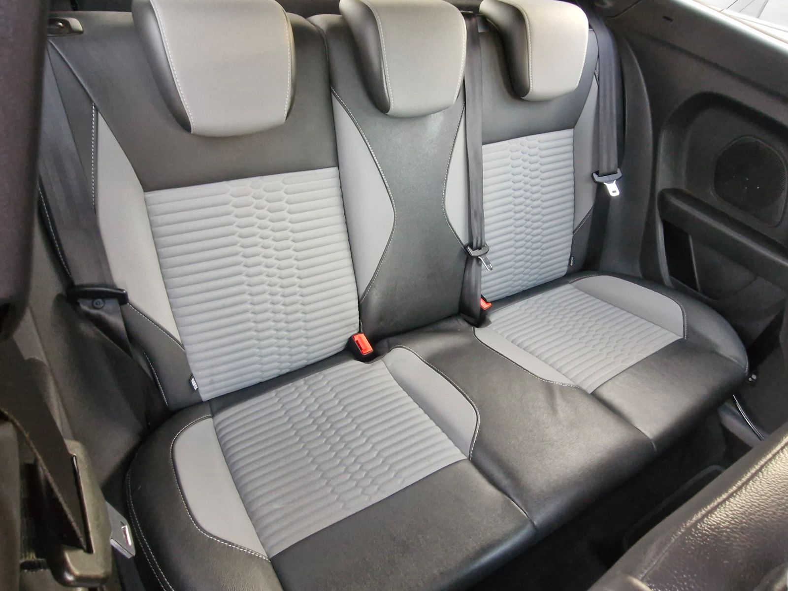 Ford Fiesta 1.6T EcoBoost ST-2 Hatchback 3dr Petrol Manual Euro 5 (182 ps) 3dr Manual 2025