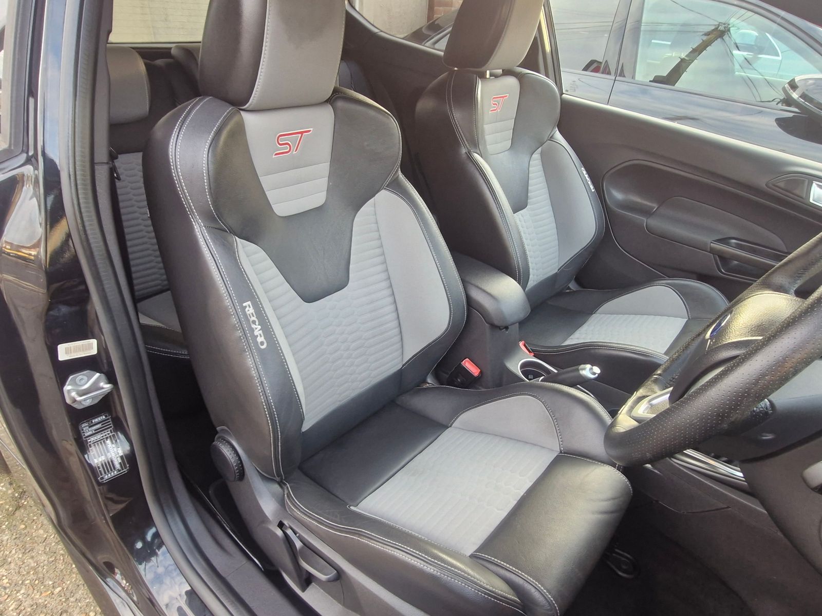 Ford Fiesta 1.6T EcoBoost ST-2 Hatchback 3dr Petrol Manual Euro 5 (182 ps) 3dr Manual 2025