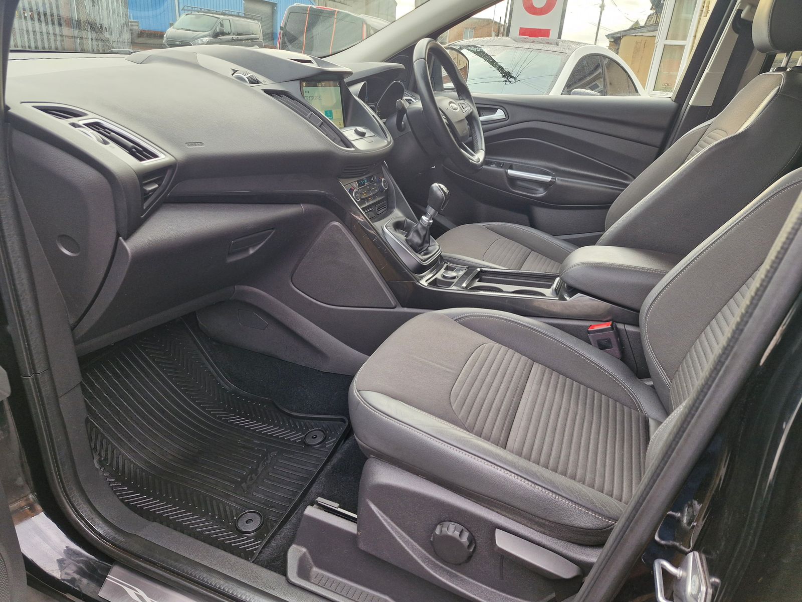 Ford Kuga 1.5T EcoBoost Titanium SUV 5dr Petrol Manual 2WD Euro 6 (s/s) (150 ps) 5dr Manual 2025