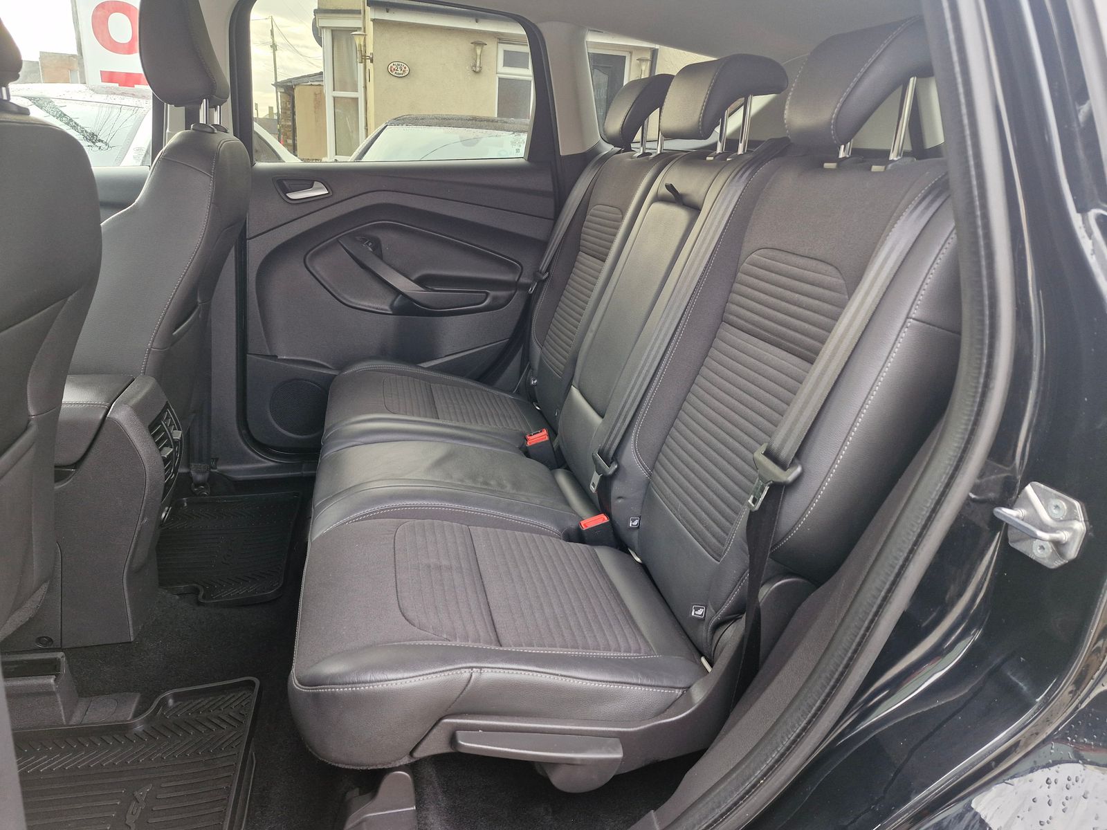 Ford Kuga 1.5T EcoBoost Titanium SUV 5dr Petrol Manual 2WD Euro 6 (s/s) (150 ps) 5dr Manual 2025