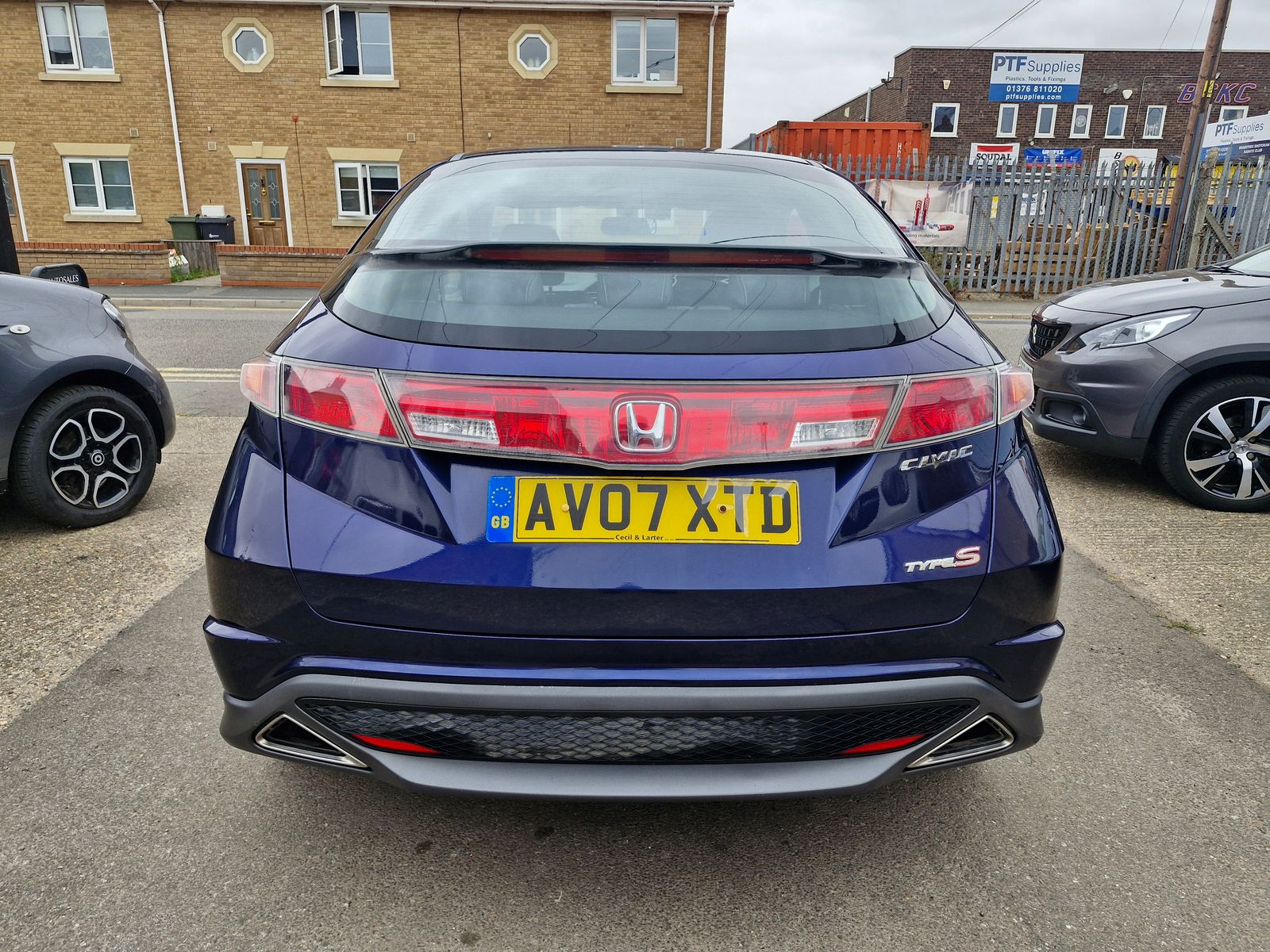 Honda Civic 1.8L Type S i-VTec Semi-Auto Hatchback 3dr Petrol Semi Automatic Euro 4 (138 bhp) 3dr Semi Automatic 2025
