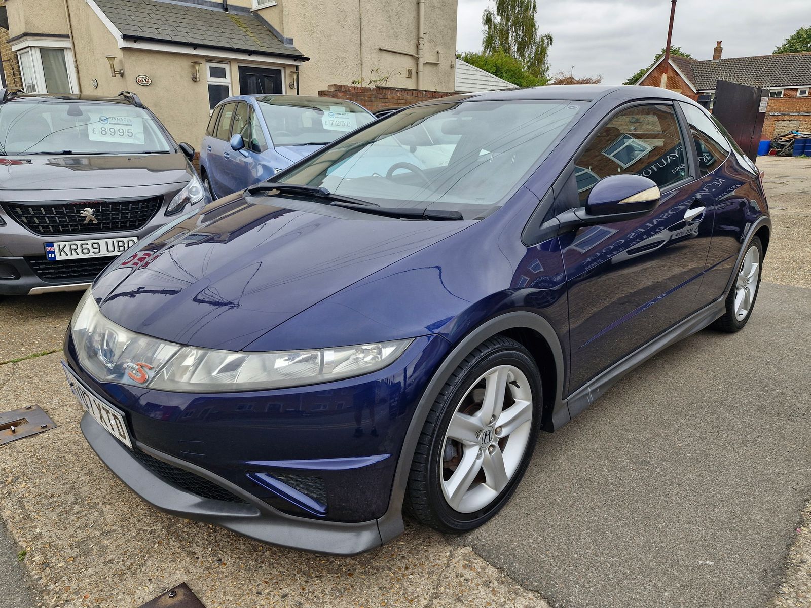 Honda Civic 1.8L Type S i-VTec Semi-Auto Hatchback 3dr Petrol Semi Automatic Euro 4 (138 bhp) 3dr Semi Automatic 2025