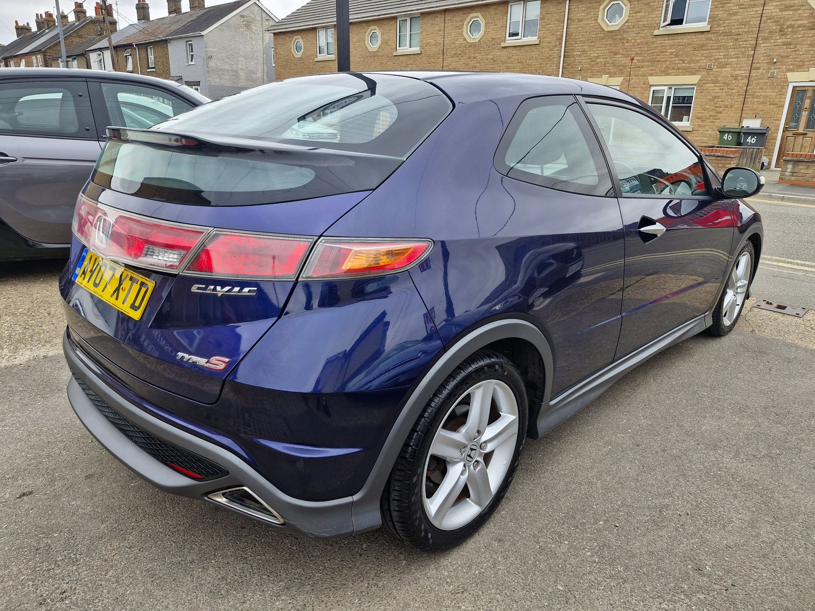 Honda Civic 1.8L Type S i-VTec Semi-Auto Hatchback 3dr Petrol Semi Automatic Euro 4 (138 bhp) 3dr Semi Automatic 2025