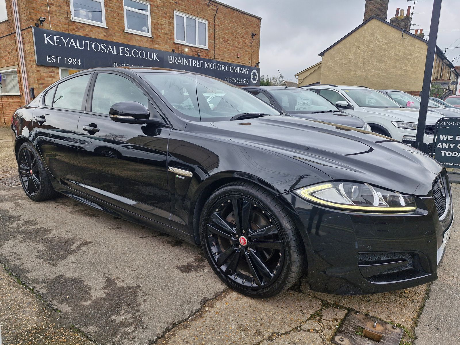 Jaguar XF 2.2d R-Sport Black Saloon 4dr Diesel Auto Euro 5 (s/s) (200 ps) 4dr Automatic 2026