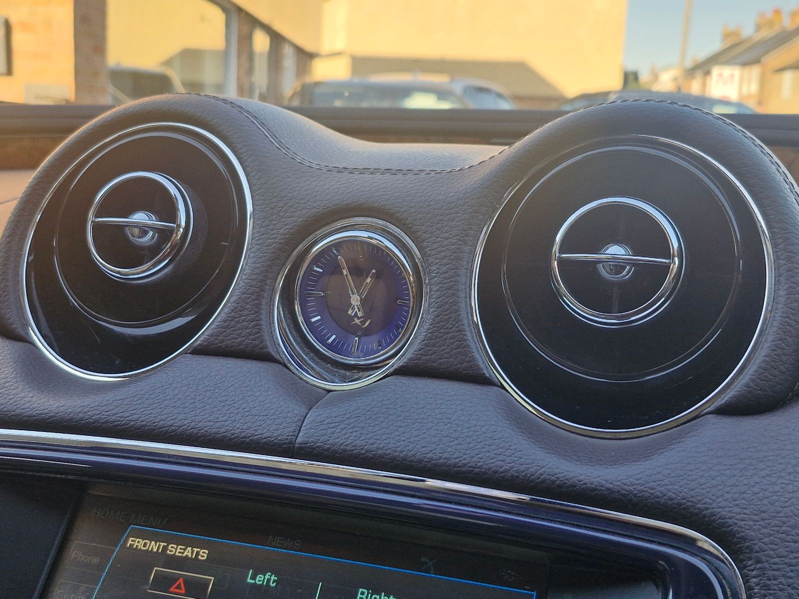 Jaguar XJ 3.0d V6 Luxury Saloon 4dr Diesel Auto Euro 5 (275 ps) 4dr Automatic 2025