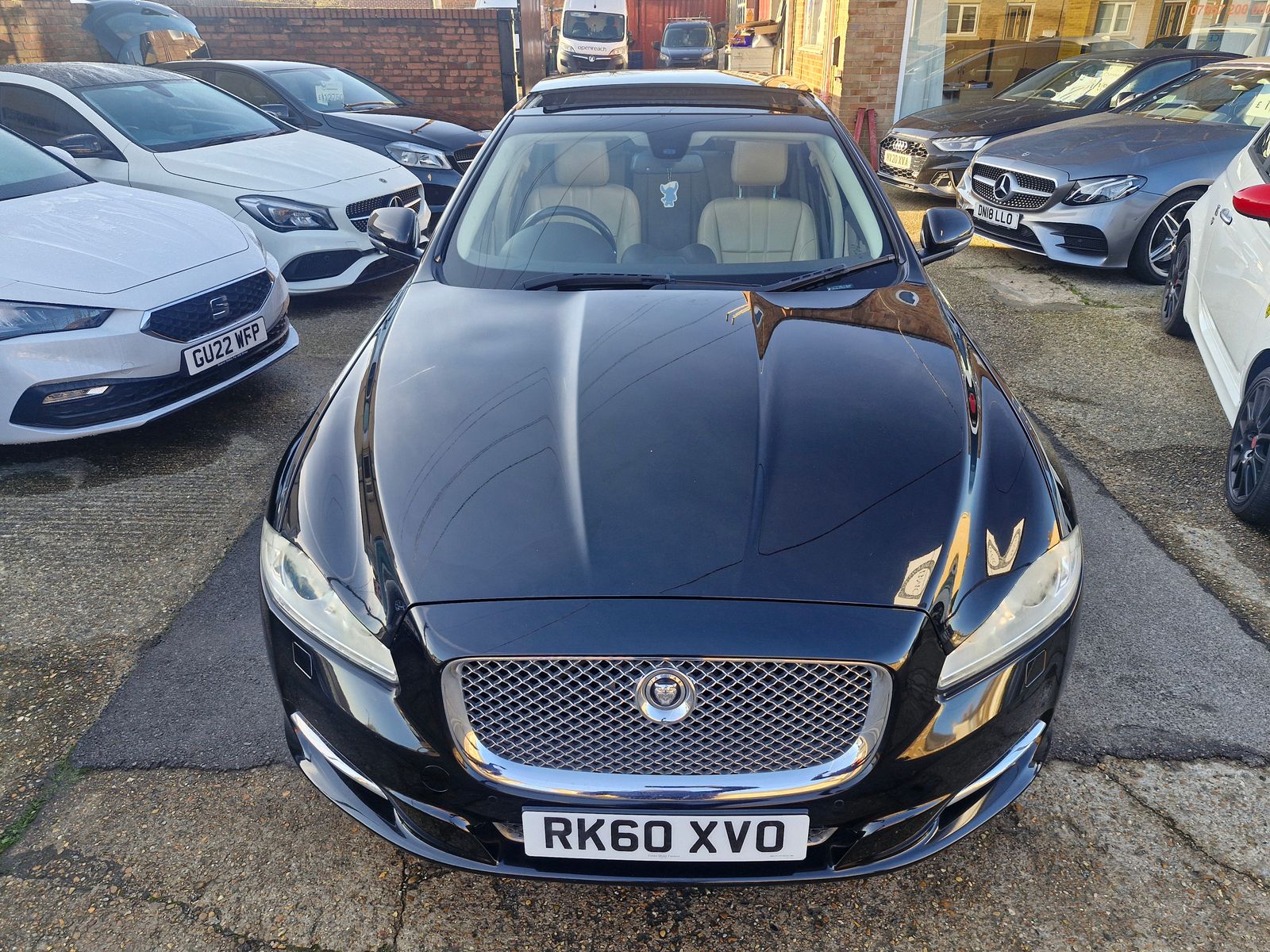 Jaguar XJ 3.0d V6 Luxury Saloon 4dr Diesel Auto Euro 5 (275 ps) 4dr Automatic 2025