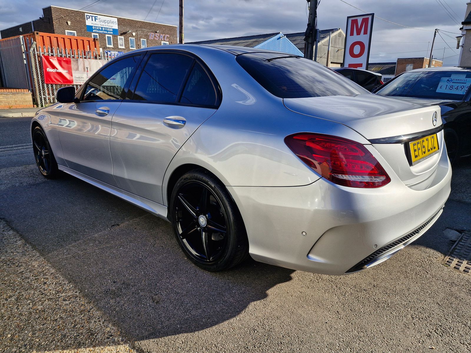 Mercedes-Benz C Class 2.1 C220 BlueTEC AMG Line (Premium) Saloon 4dr Diesel G-Tronic+ Euro 6 (s/s) (170 ps) 4dr Automatic 2025