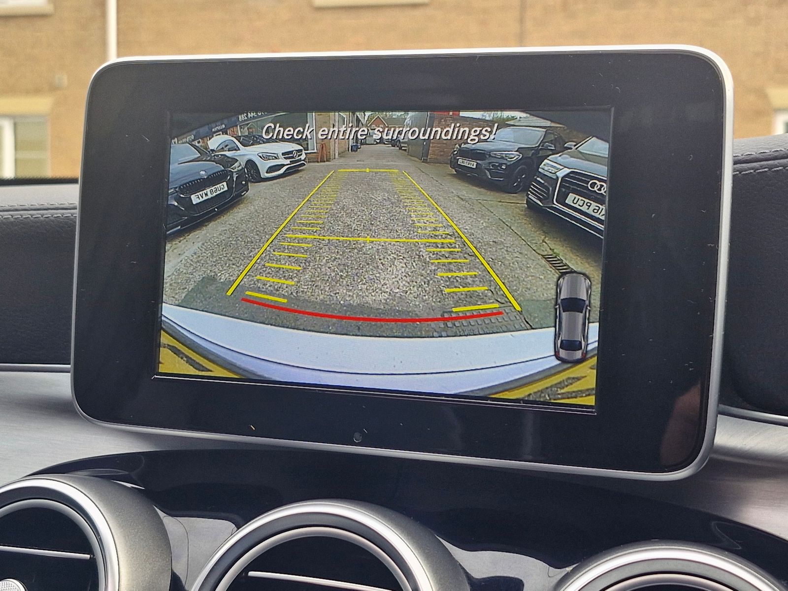 Mercedes-Benz C Class 2.1 C220 BlueTEC AMG Line (Premium) Saloon 4dr Diesel G-Tronic+ Euro 6 (s/s) (170 ps) 4dr Automatic 2025