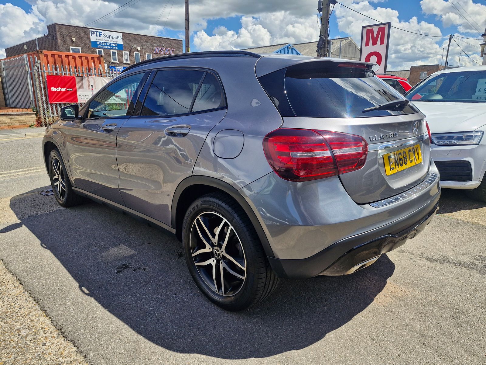 Mercedes-Benz GLA 1.6 GLA180 Urban Edition SUV 5dr Petrol 7G-DCT Euro 6 (s/s) (122 ps) 5dr Automatic 2026