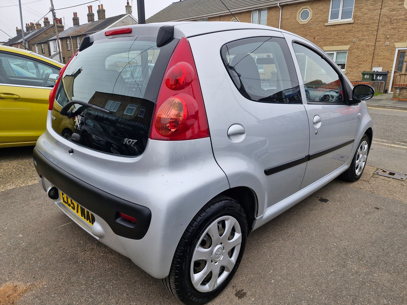 Peugeot 107 1.0 12V Urban Hatchback 5dr Petrol Manual Euro 5 (68 ps) 5dr Manual 2026