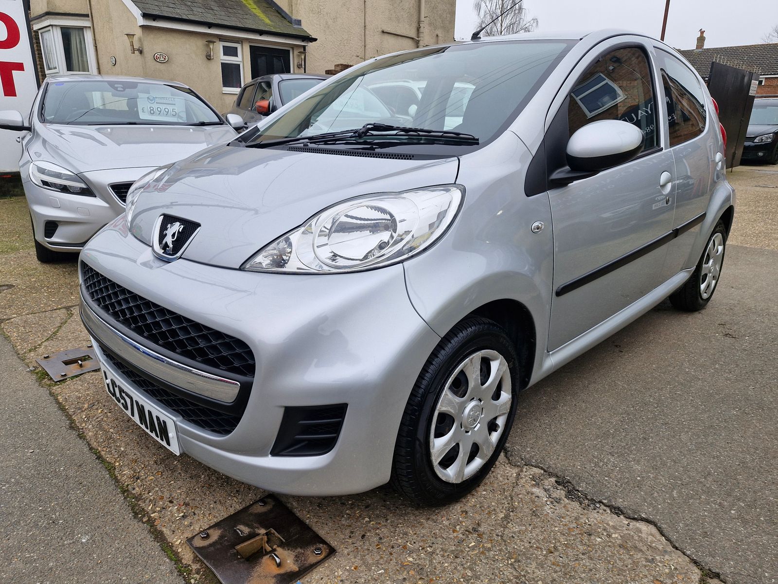 Peugeot 107 1.0 12V Urban Hatchback 5dr Petrol Manual Euro 5 (68 ps) 5dr Manual 2026