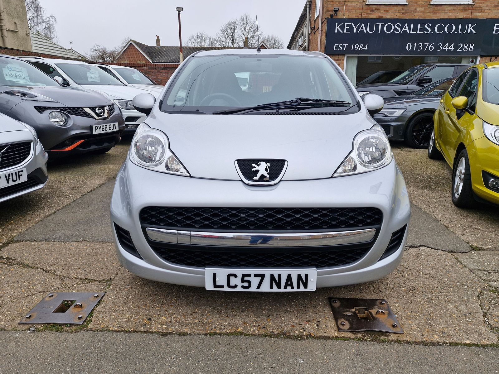 Peugeot 107 1.0 12V Urban Hatchback 5dr Petrol Manual Euro 5 (68 ps) 5dr Manual 2026