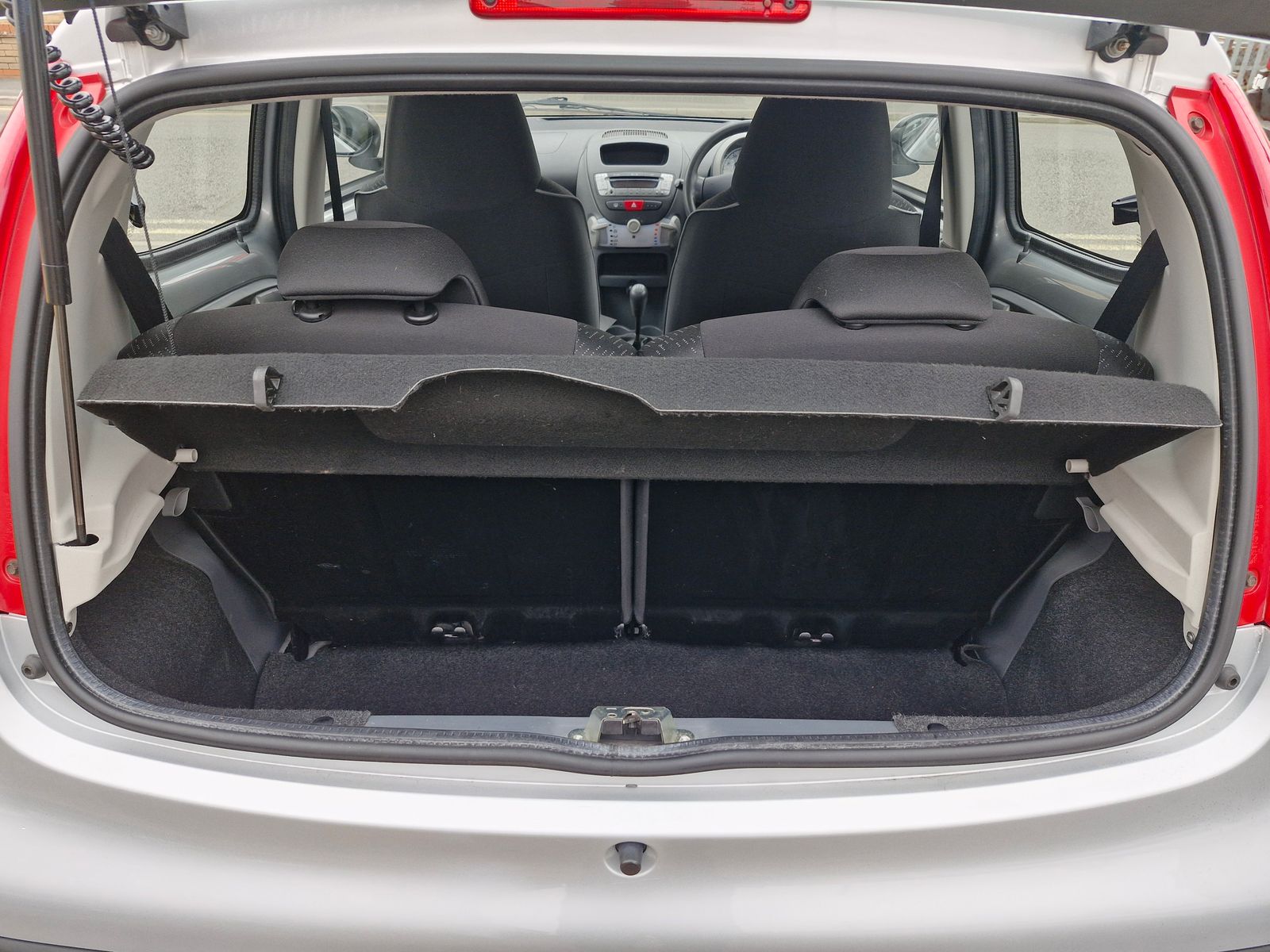 Peugeot 107 1.0 12V Urban Hatchback 5dr Petrol Manual Euro 5 (68 ps) 5dr Manual 2026