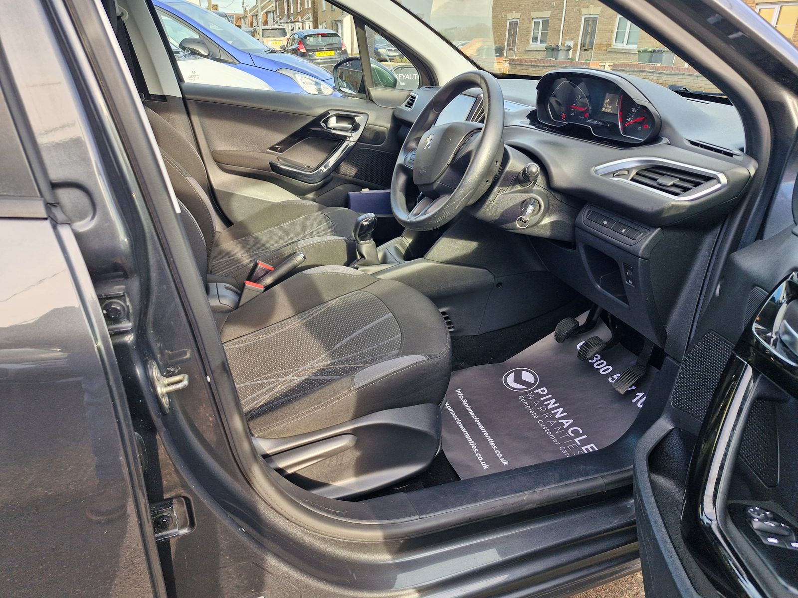 Peugeot 208 1.2 VTi Active Hatchback 5dr Petrol Manual Euro 5 (82 ps) 5dr Manual 2025