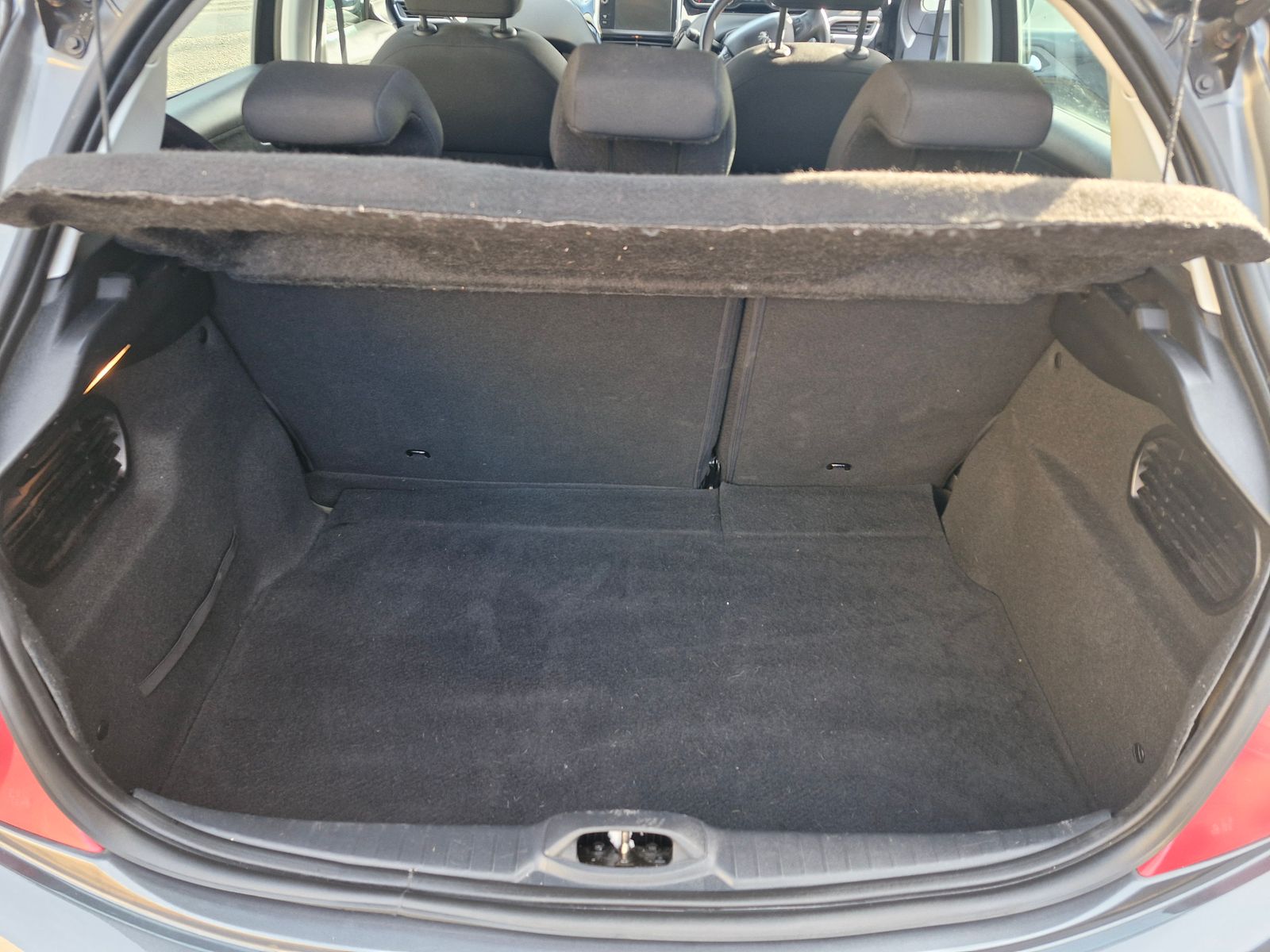 Peugeot 208 1.2 VTi Active Hatchback 5dr Petrol Manual Euro 5 (82 ps) 5dr Manual 2025