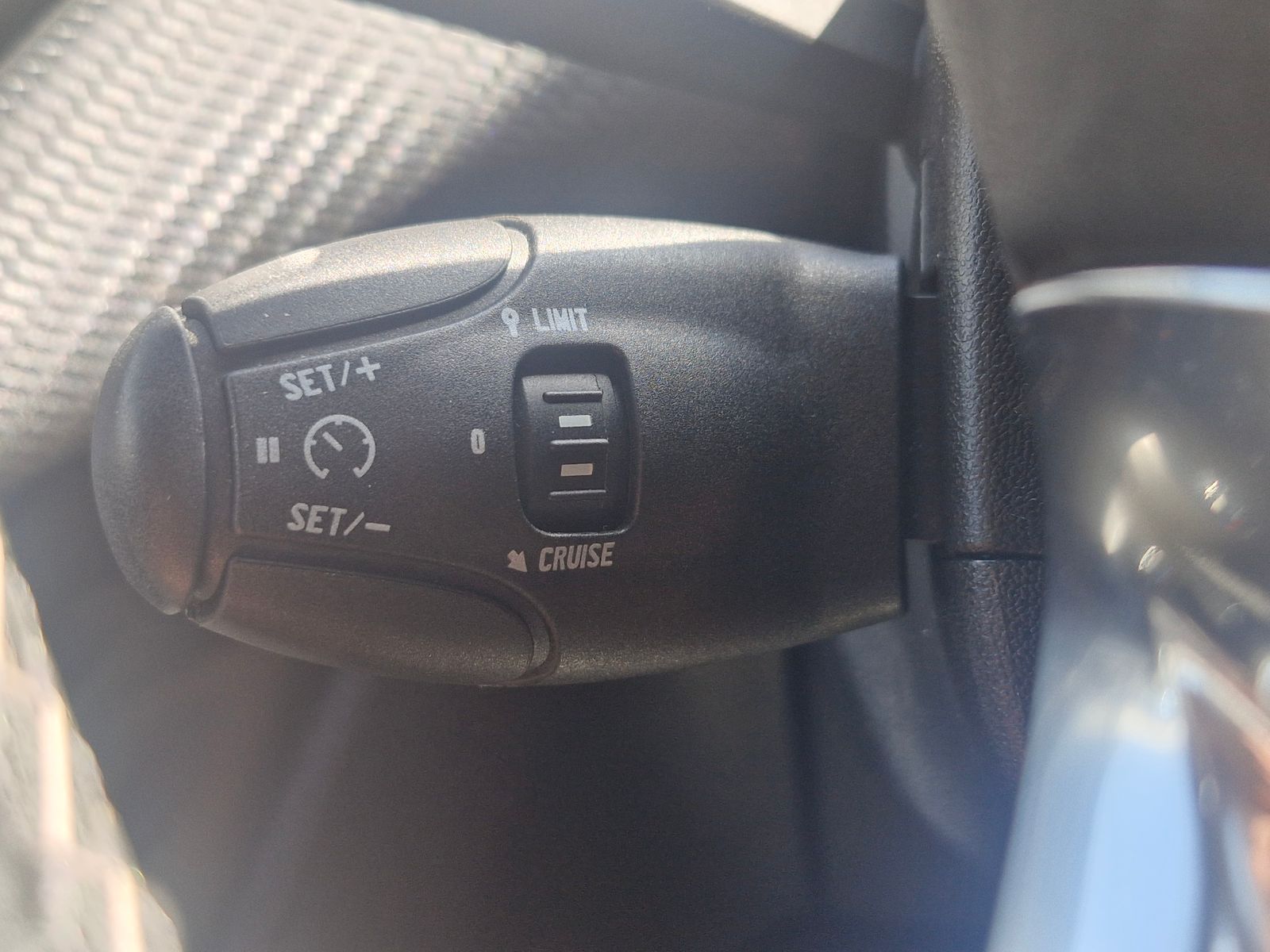 Peugeot 208 1.2L Allure Hatchback 5dr Petrol Manual Euro 6 (82 bhp) 5dr Manual 2025