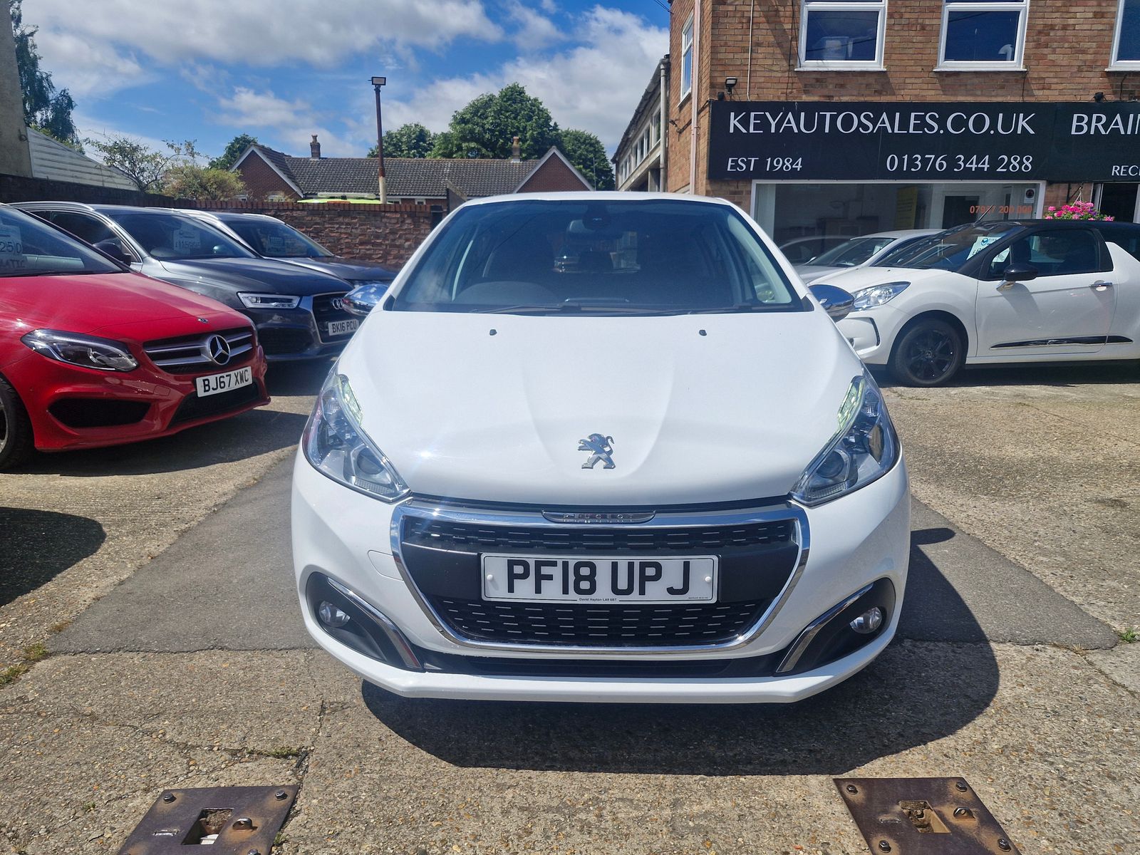 Peugeot 208 1.2L Allure Hatchback 5dr Petrol Manual Euro 6 (82 bhp) 5dr Manual 2025