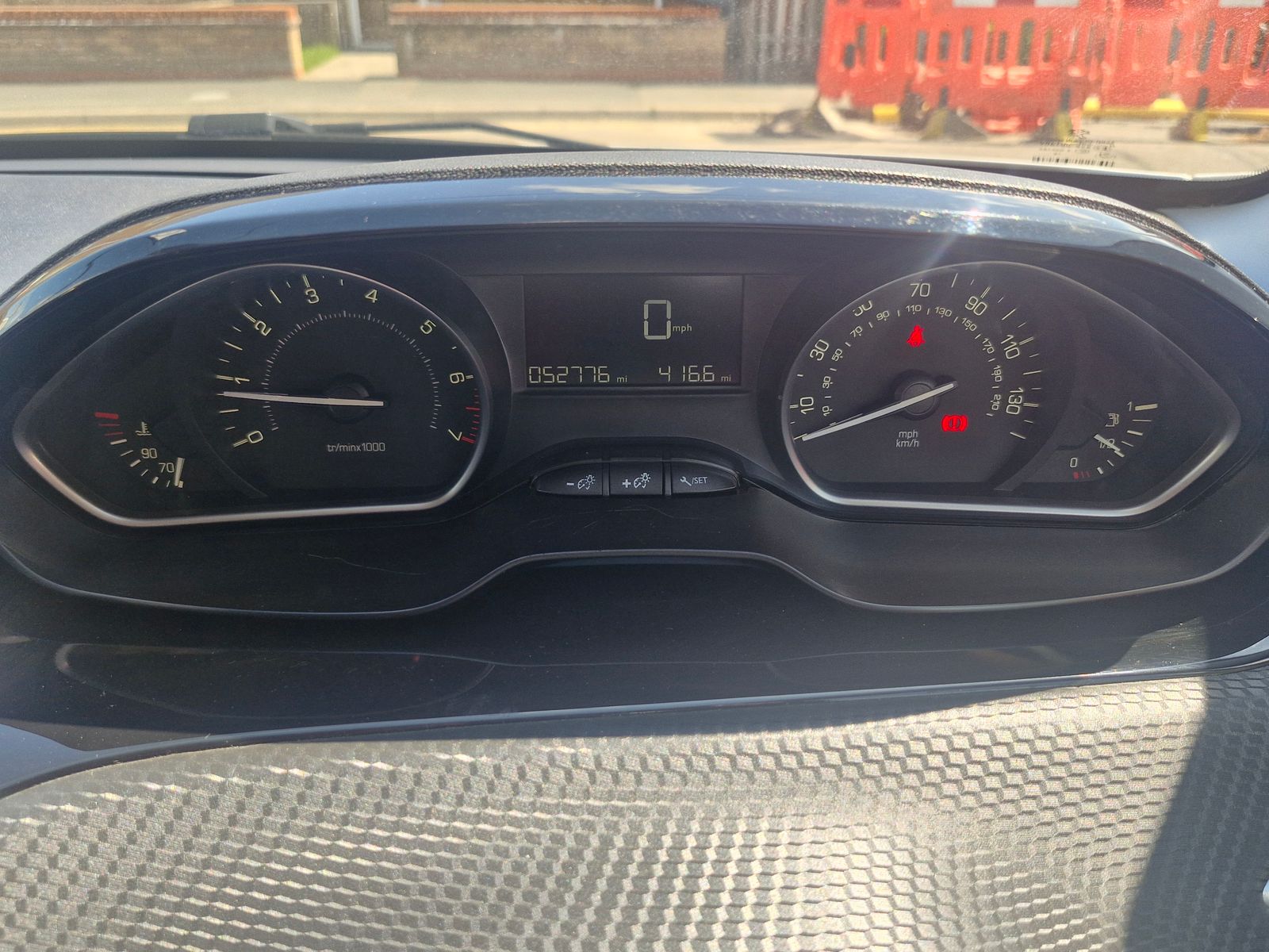 Peugeot 208 1.2L Allure Hatchback 5dr Petrol Manual Euro 6 (82 bhp) 5dr Manual 2025