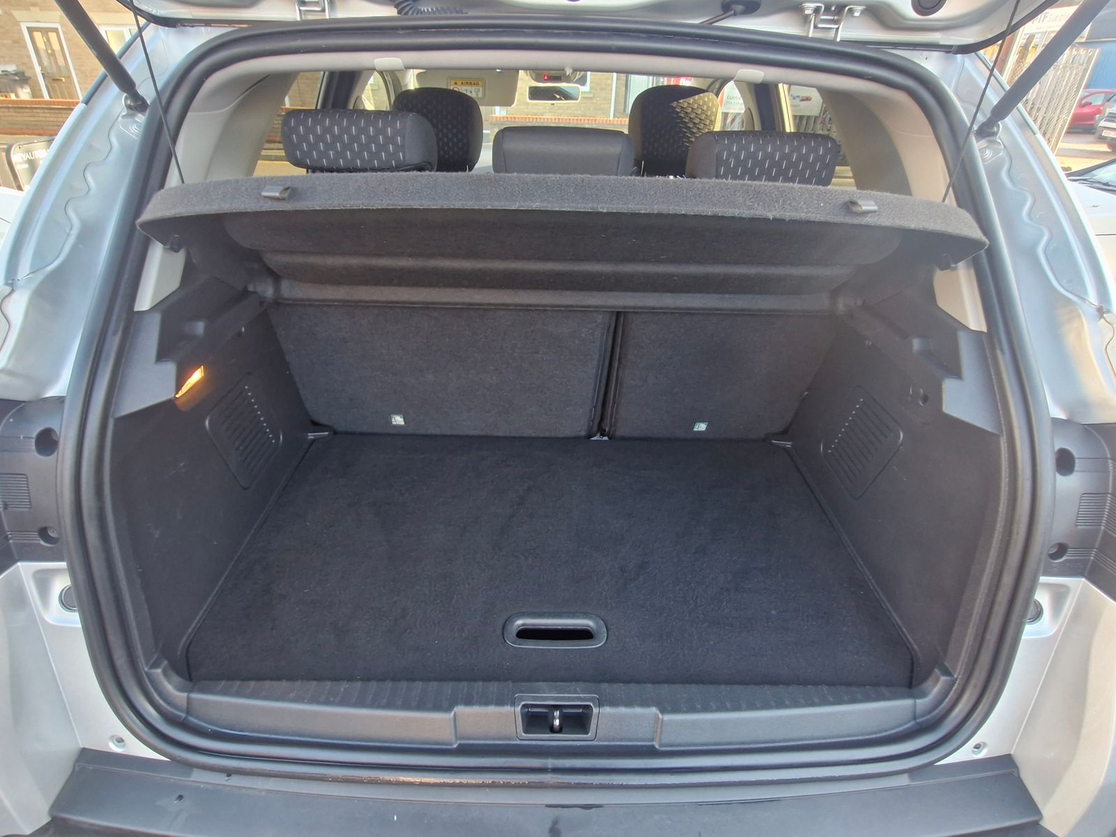 Renault Captur 1.5 dCi ENERGY Dynamique S Nav SUV 5dr Diesel Manual Euro 6 (s/s) (90 ps) 5dr Manual 2025