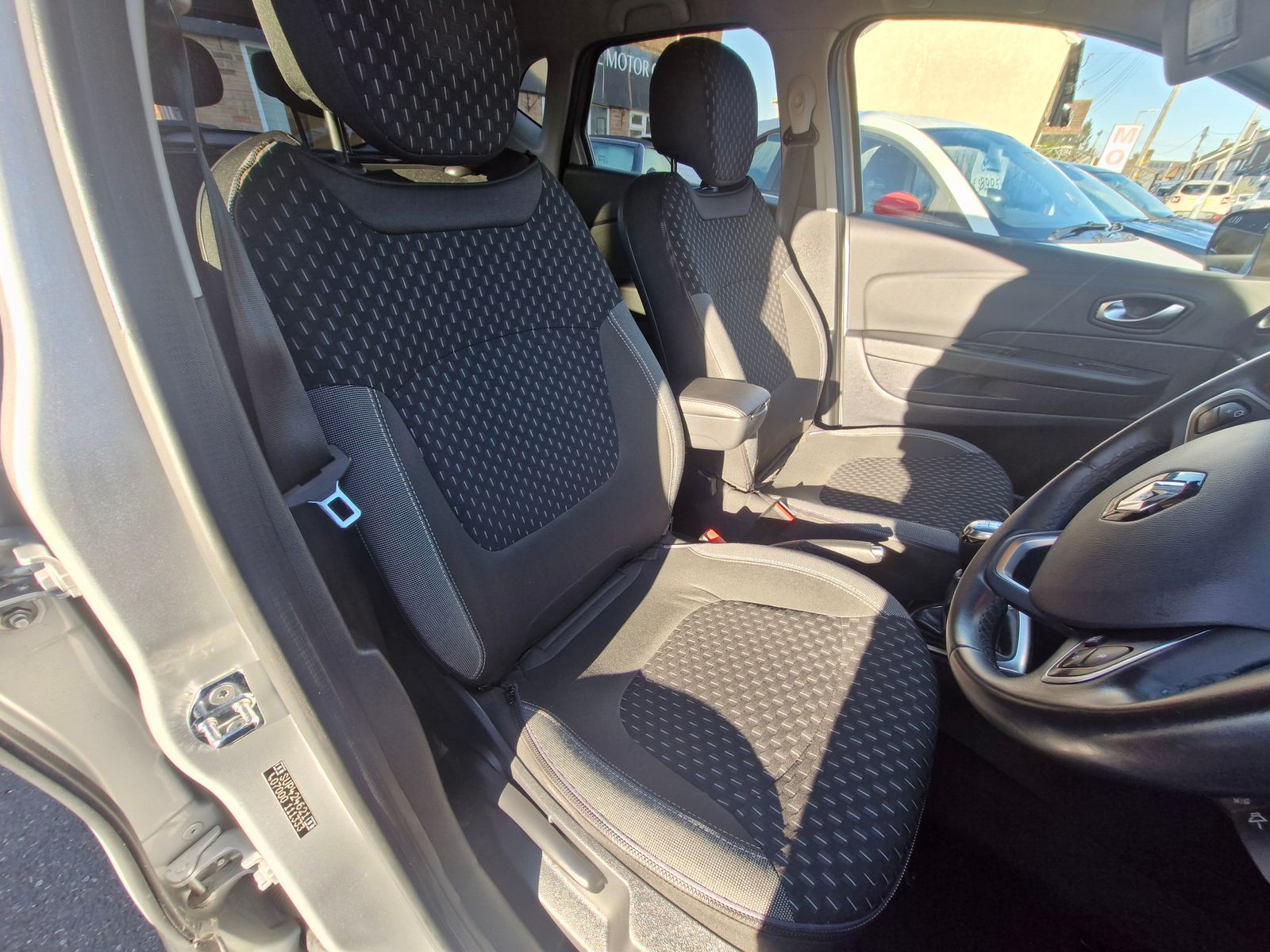 Renault Captur 1.5 dCi ENERGY Dynamique S Nav SUV 5dr Diesel Manual Euro 6 (s/s) (90 ps) 5dr Manual 2025