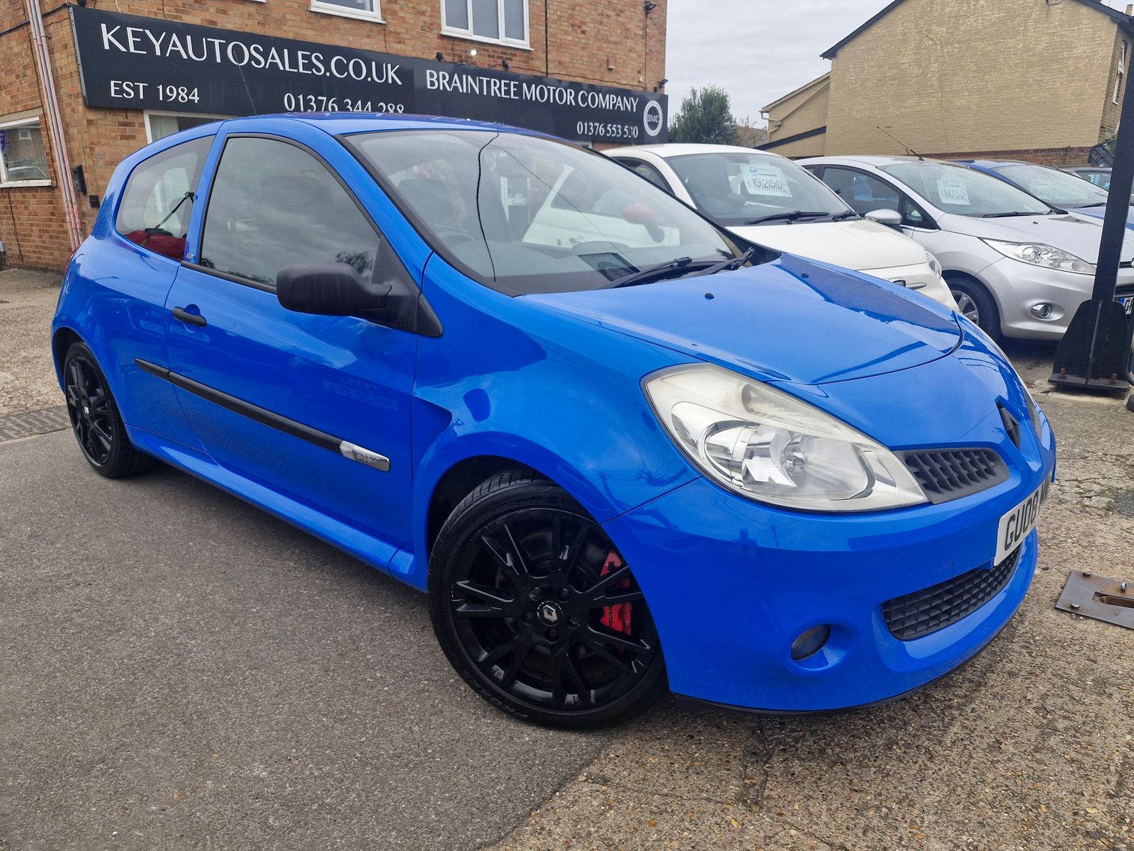Renault Clio 2.0 VVT Renaultsport Cup Hatchback 3dr Petrol Manual (199 g/km, 197 bhp) 3dr Manual 2025