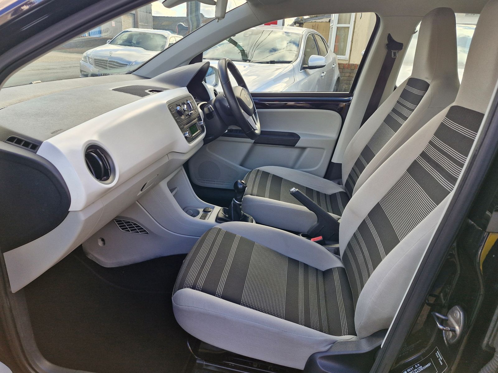 Seat Mii 1.0 12v SE Hatchback 5dr Petrol Manual Euro 5 (60 ps) 5dr Manual 2026