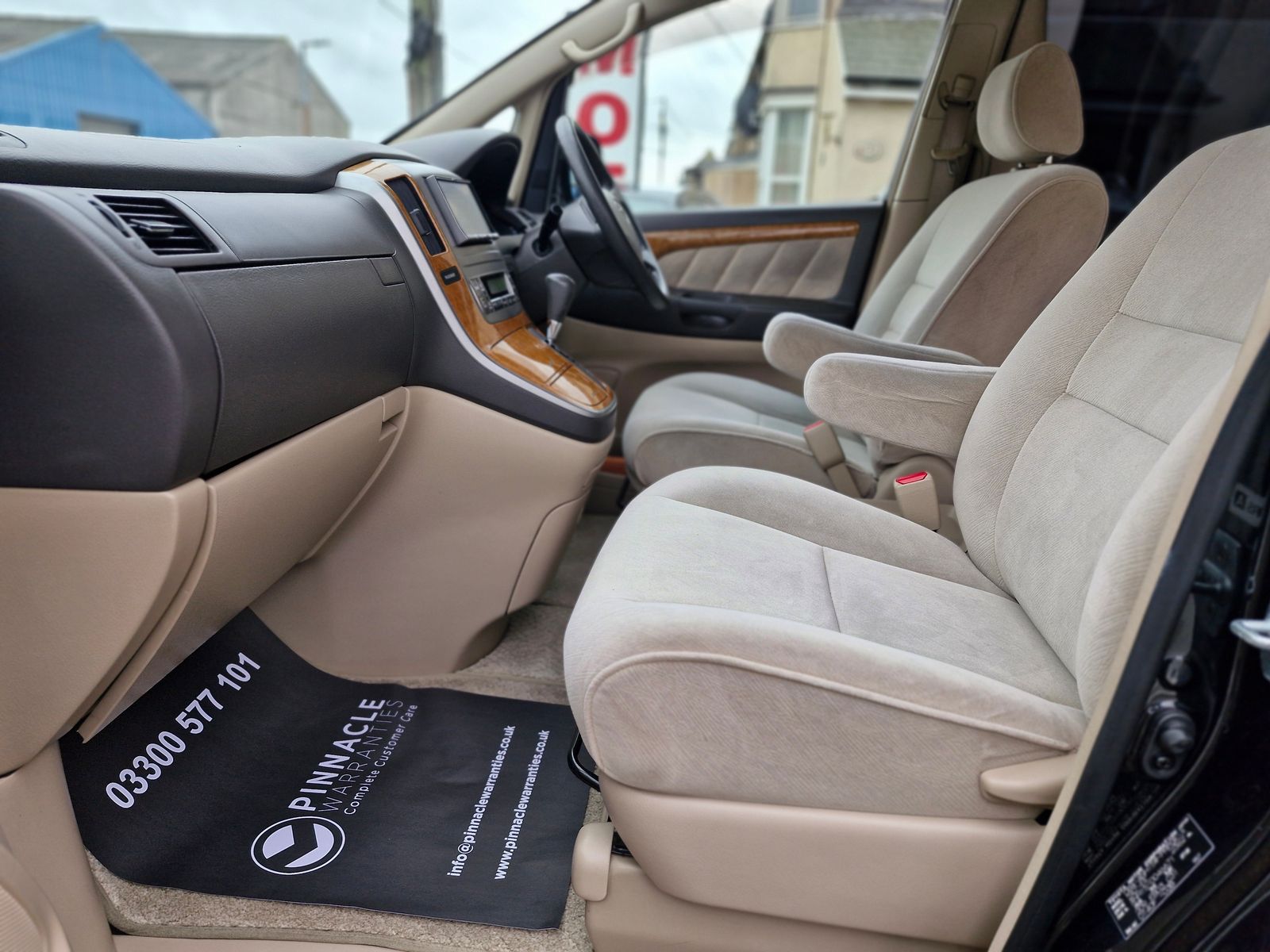 Toyota Alphard 2.4 Petrol Automatic 7 SEATS 5dr Automatic 2025