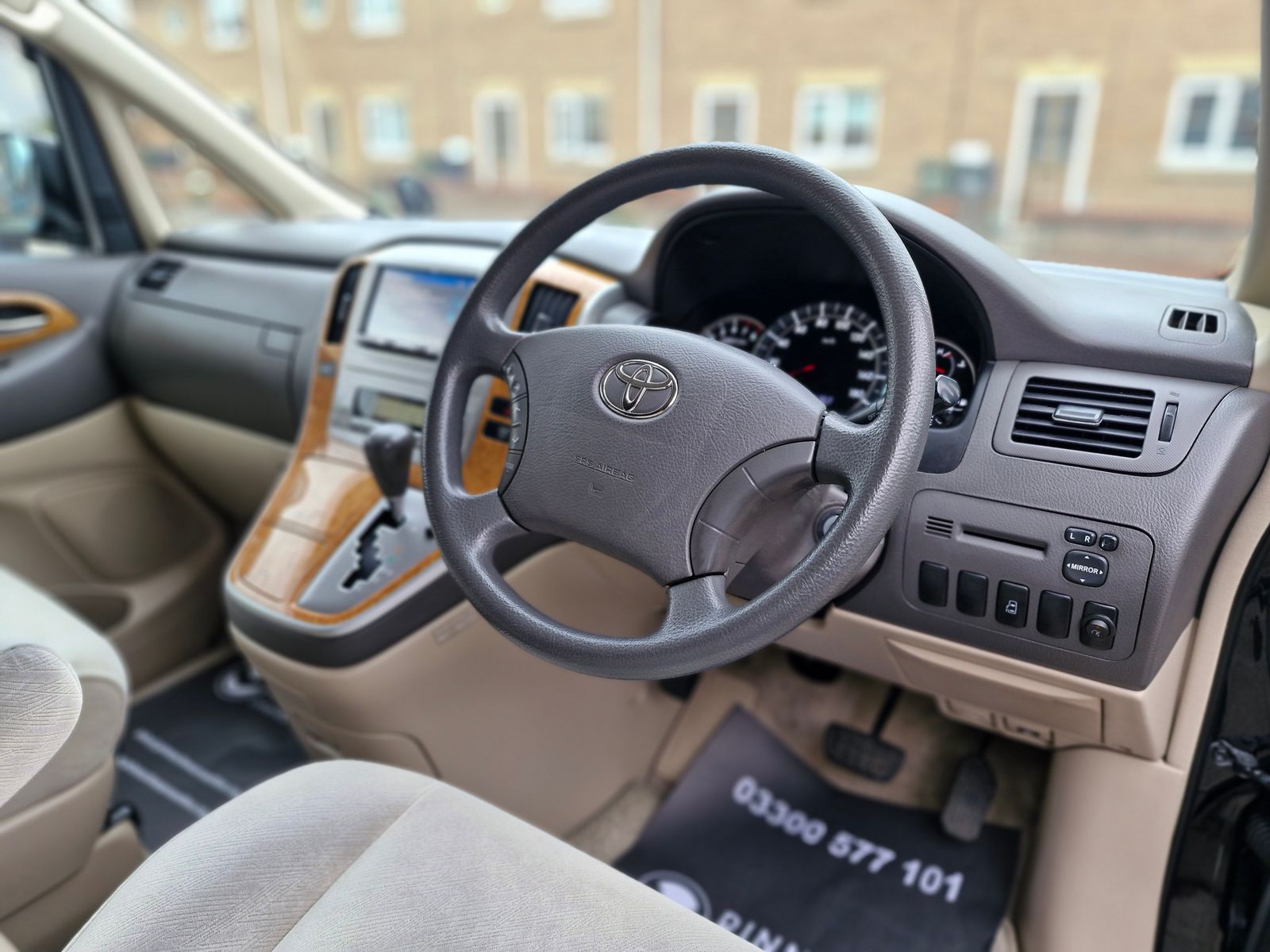 Toyota Alphard 2.4 Petrol Automatic 7 SEATS 5dr Automatic 2025