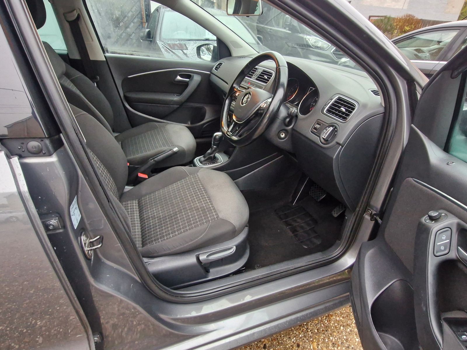 Volkswagen Polo 1.2 TSI BlueMotion Tech Match Hatchback 5dr Petrol DSG Euro 6 (s/s) (90 ps) 5dr Automatic 2025